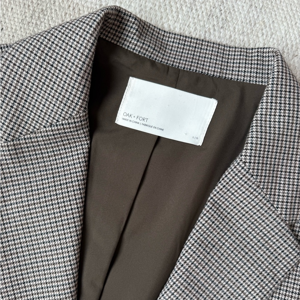 OAK + FORT 
OVERSIZED PLAID WOMEN’S BLAZER
SIZE LARGE